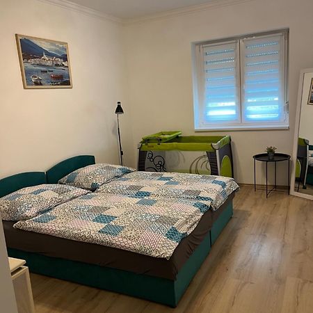 Kelemen Apartman Нагиканиша Екстериор снимка